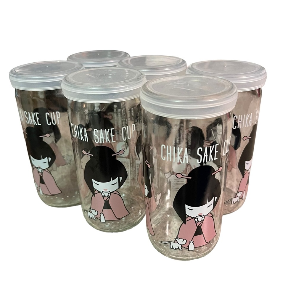 Set of 6 Chica Sake Cups with Lids